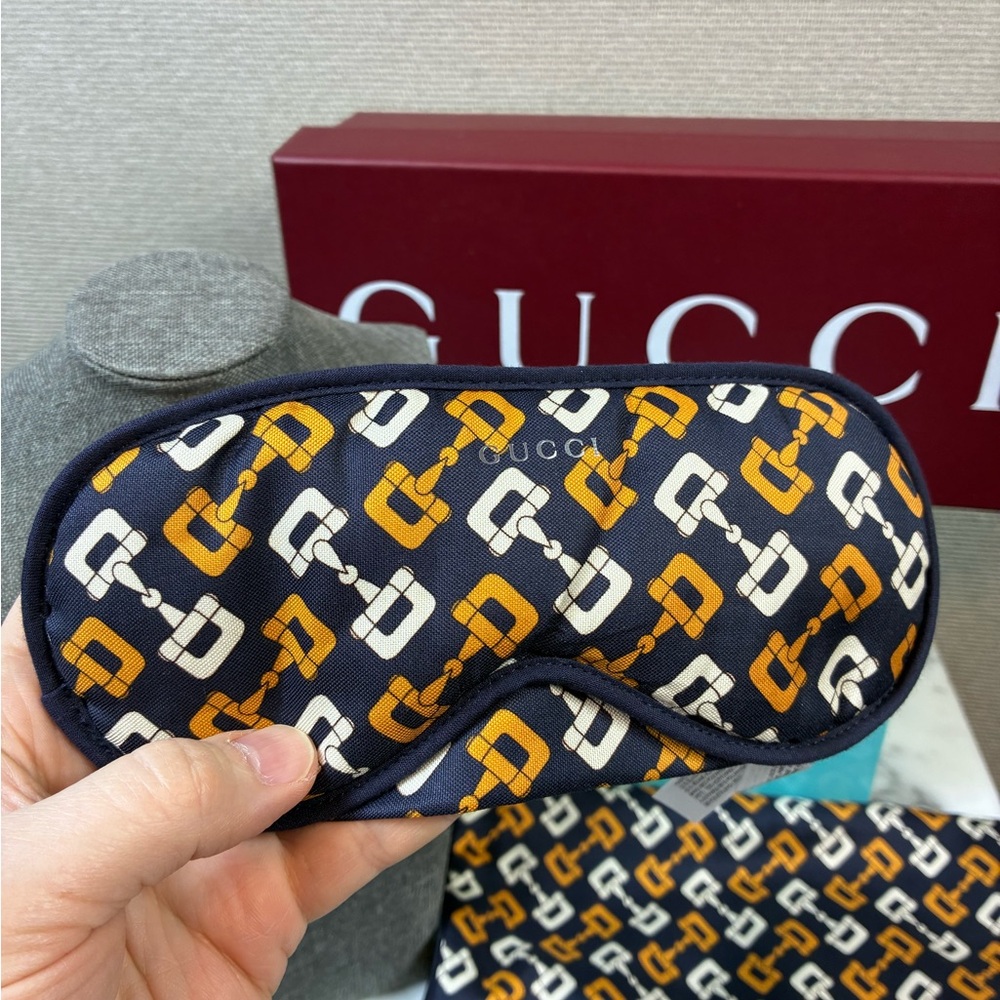 Gucci Horsebit Cotton Eye Mask & Travel Neck Pillow Set w/ Pouch & Box NWT - Picture 5 of 9